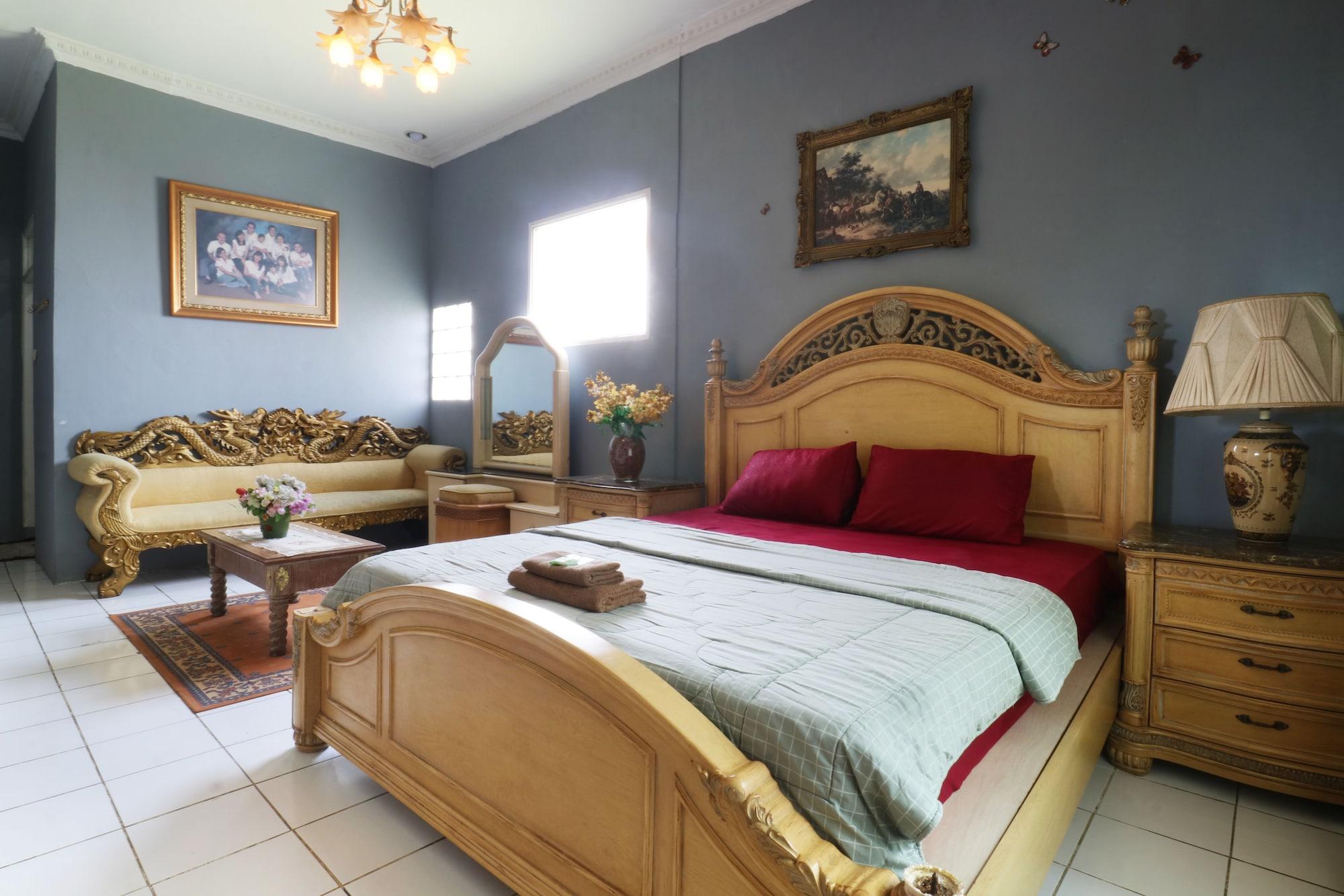Villa Sri Manganti Jakarta Bagian luar foto