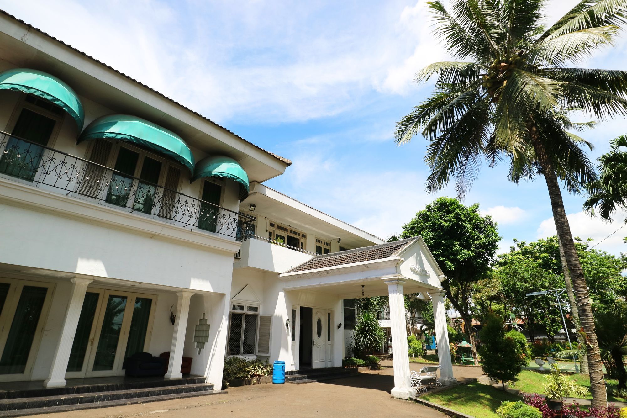 Villa Sri Manganti Jakarta Bagian luar foto