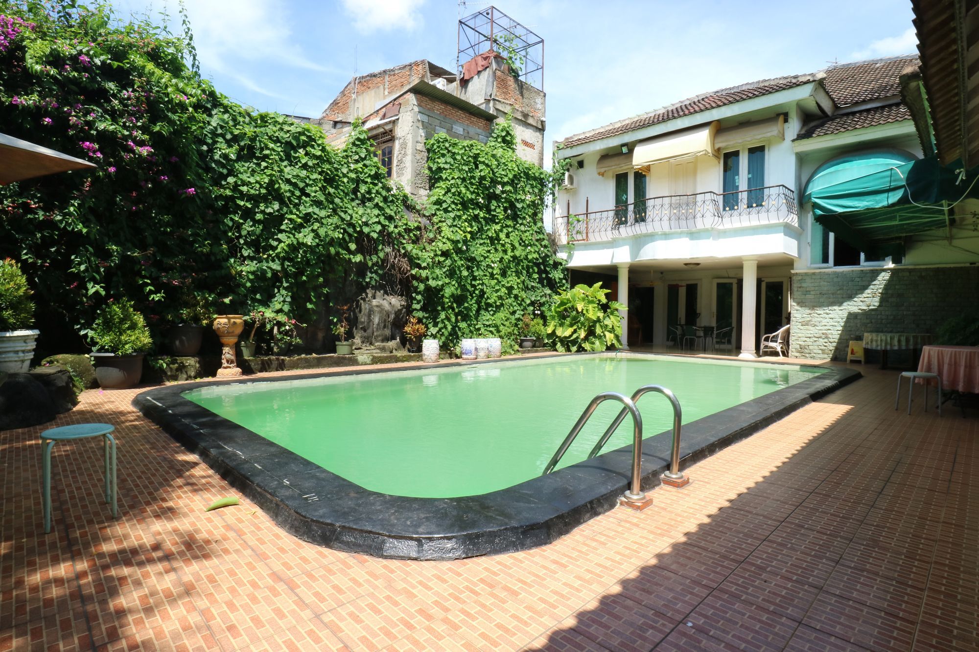 Villa Sri Manganti Jakarta Bagian luar foto
