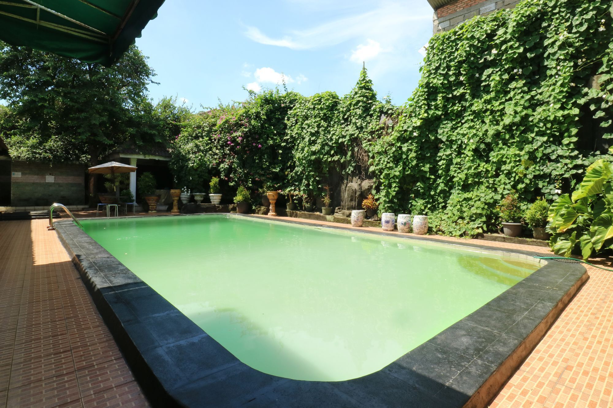 Villa Sri Manganti Jakarta Bagian luar foto